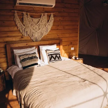 World Peaks Hotel *