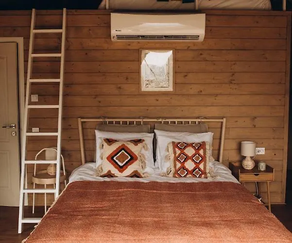 Glamping Mandra Hills *
